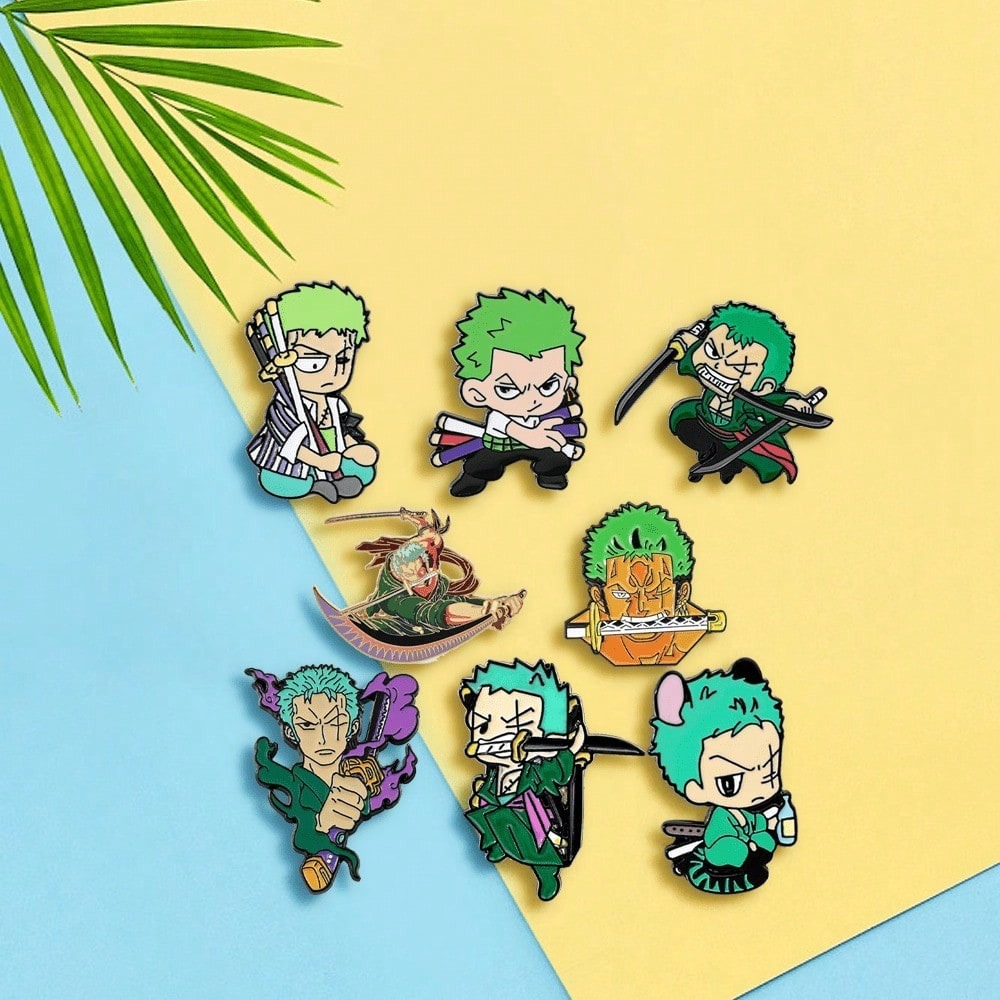 8 Pcs Classic Figure Brooch Pe - Zoro Anime Merchandise recensione e prezzo